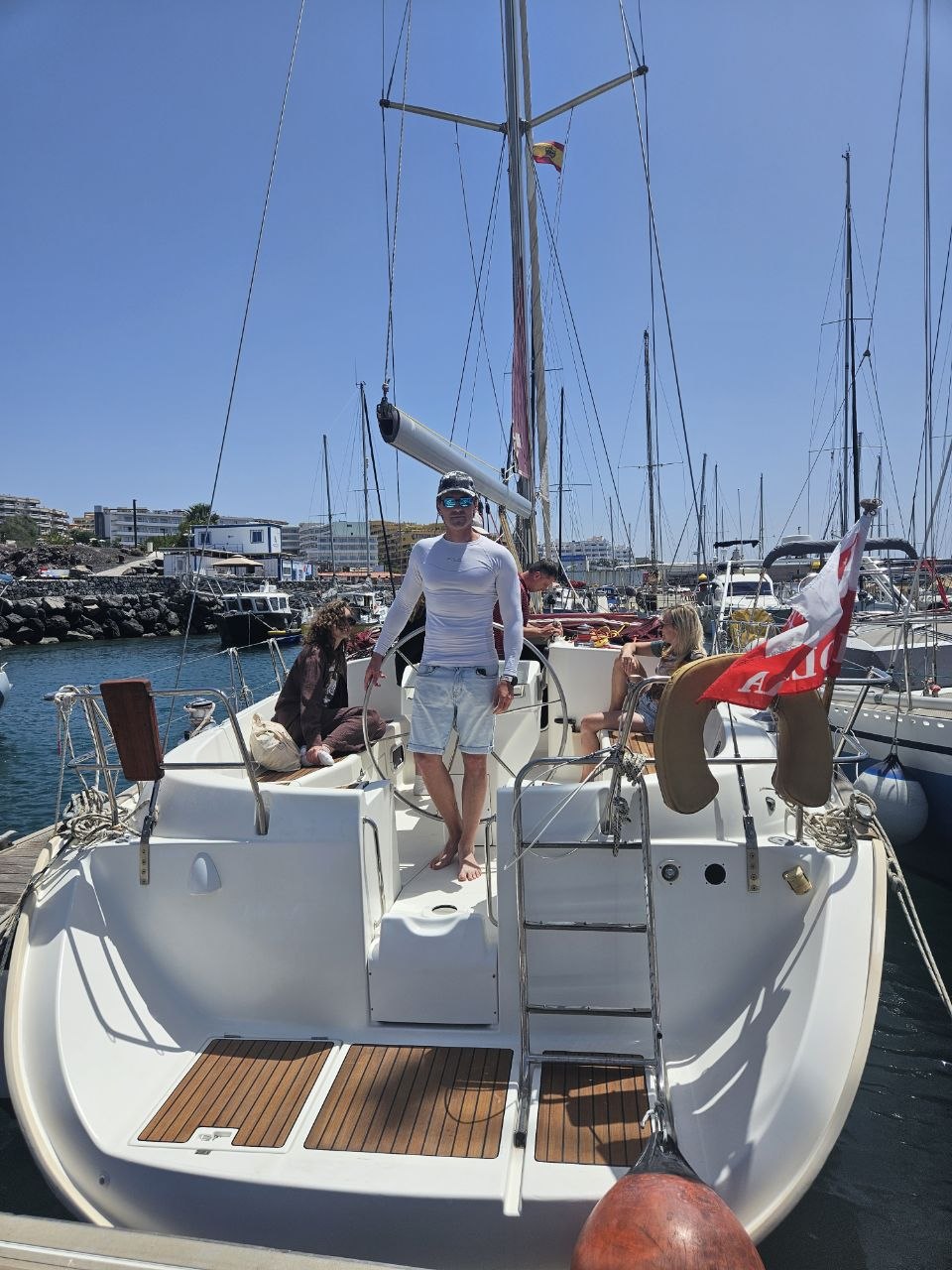 Students and instructor on board the Beneteau Oceanis, Tenerife
